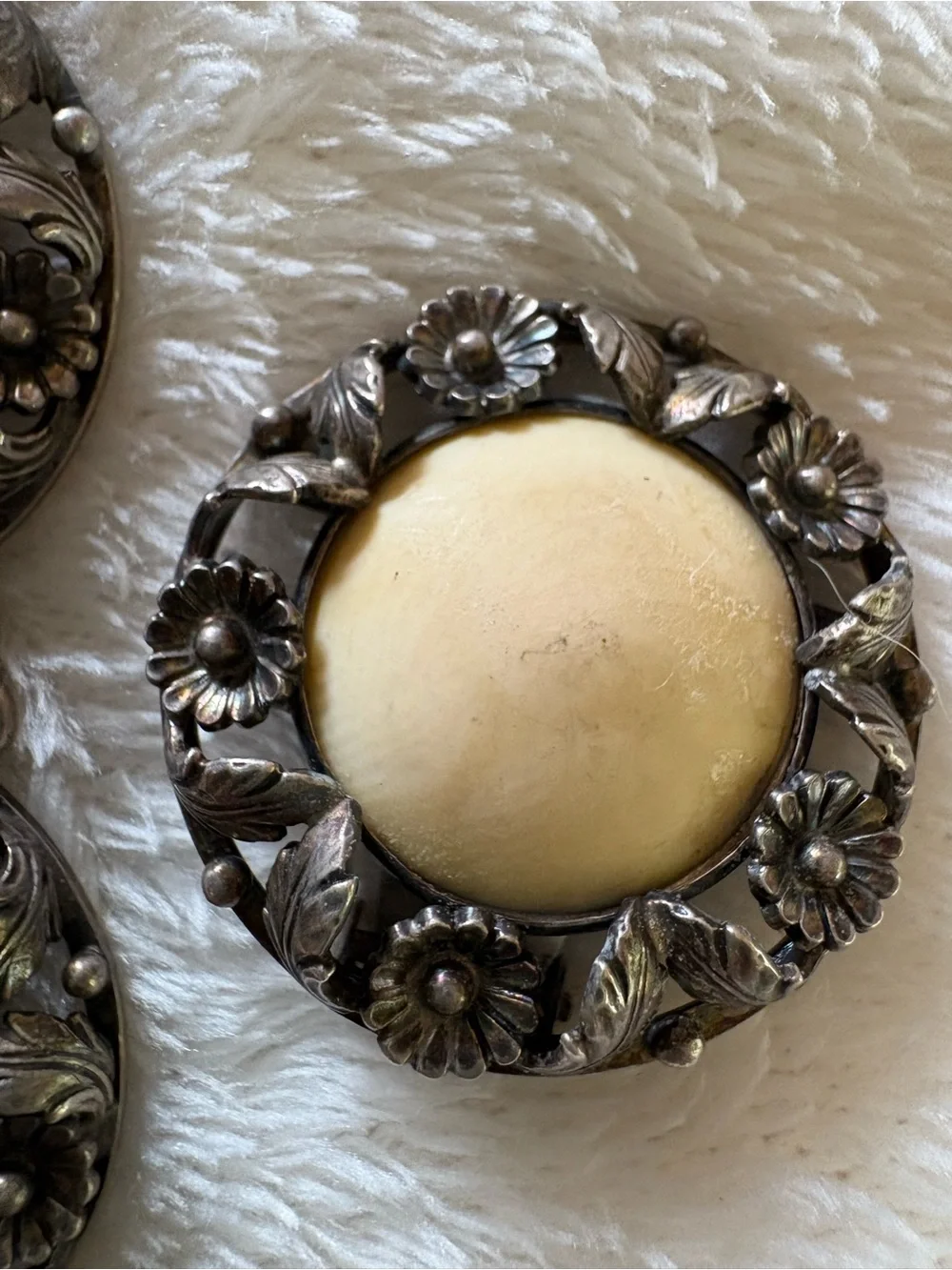 Vintage Cream Center Floral Medallion Bracelet and Clip-On Earrings Set